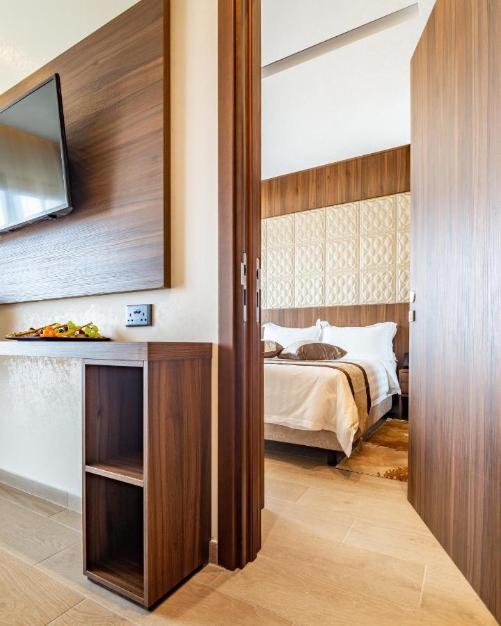 Leonardo Boutique Hotel Larnaca Luaran gambar