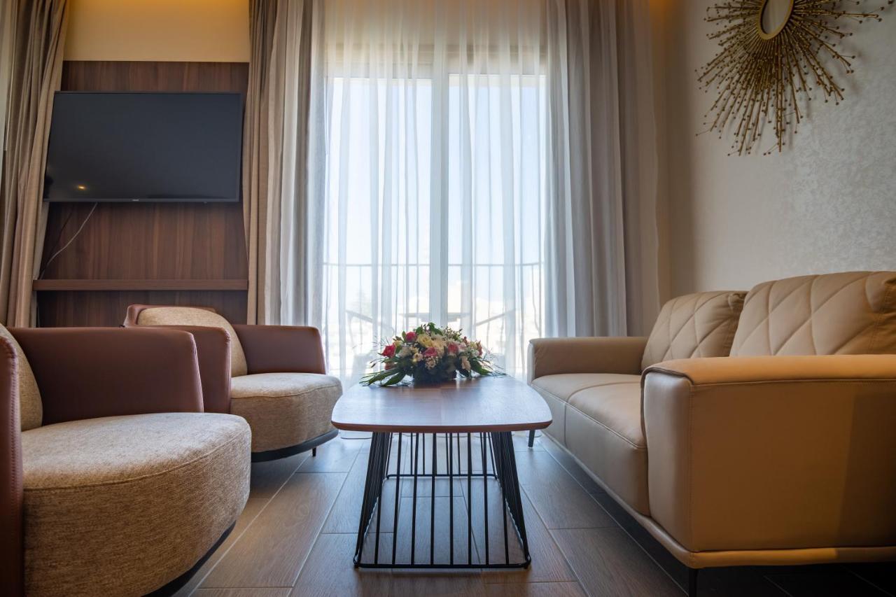 Leonardo Boutique Hotel Larnaca Luaran gambar