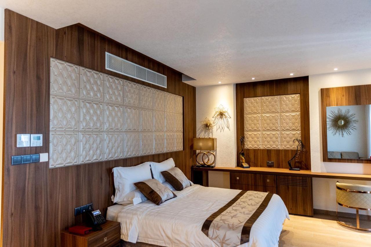 Leonardo Boutique Hotel Larnaca Luaran gambar