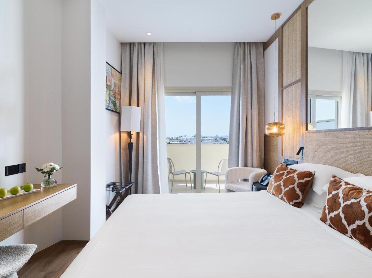 Leonardo Boutique Hotel Larnaca Bilik gambar