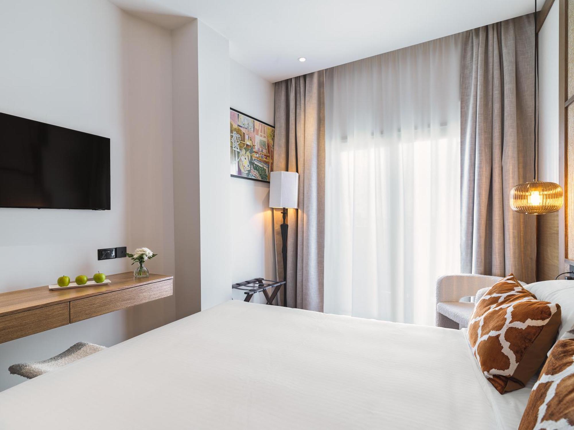 Leonardo Boutique Hotel Larnaca Bilik gambar