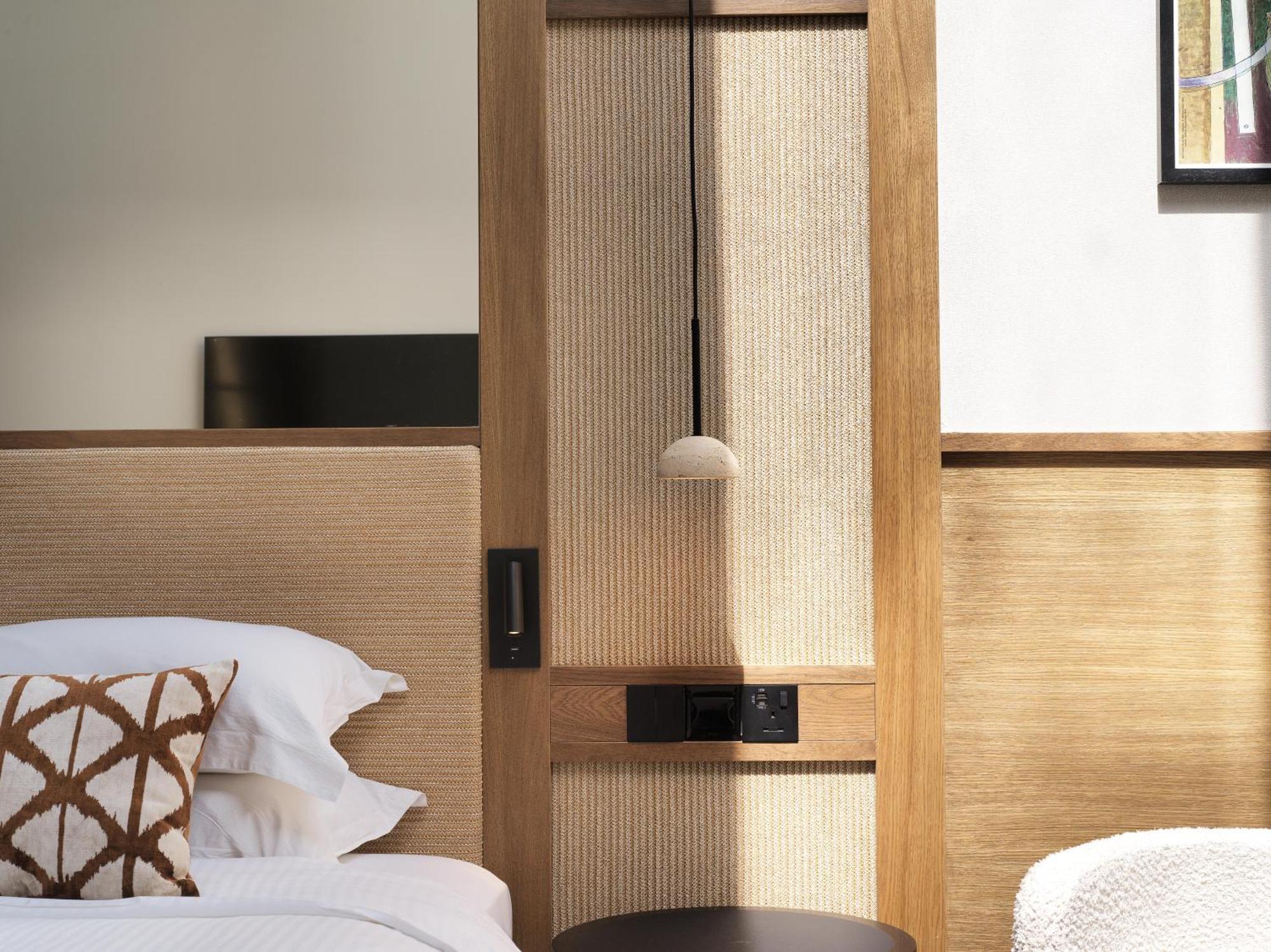 Leonardo Boutique Hotel Larnaca Bilik gambar