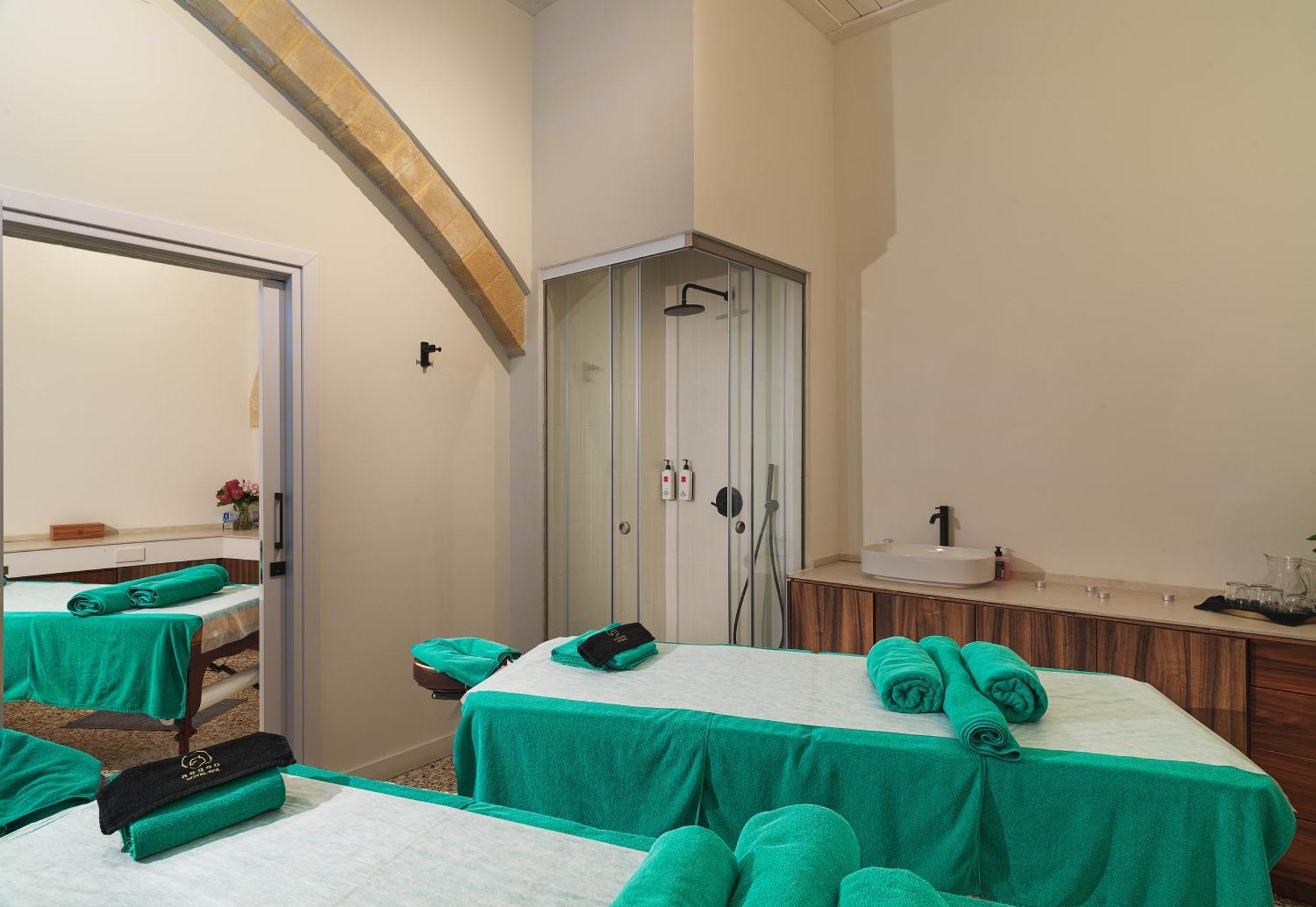 Leonardo Boutique Hotel Larnaca Luaran gambar
